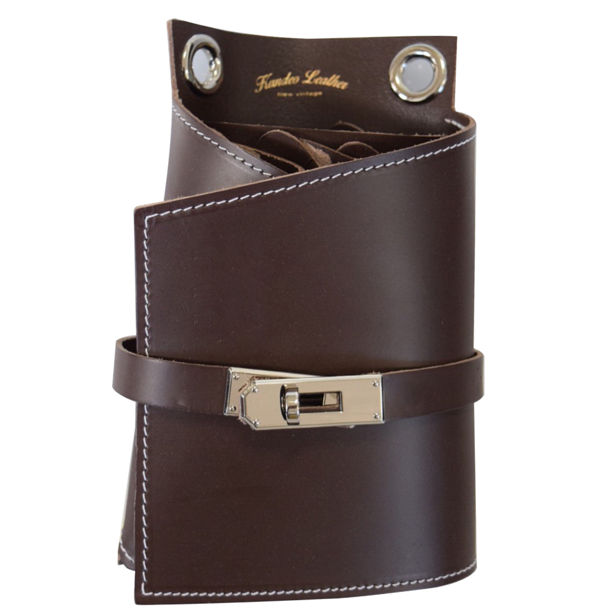 가죽가위집 켈리 브라운 칸데오레더