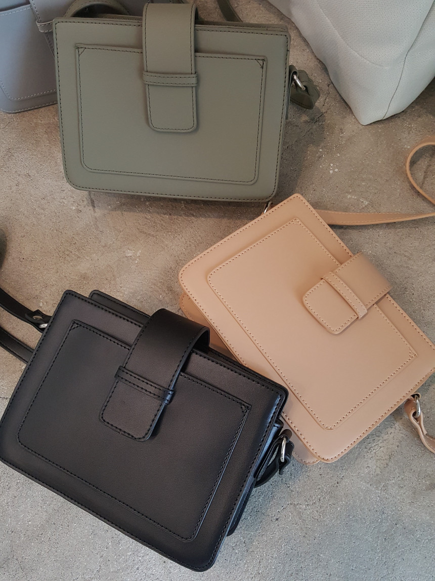 <b><p>Marie Sque Bag</p></b><b><p>マリースクエアバック</p></b><br /><br /><p align='center'>