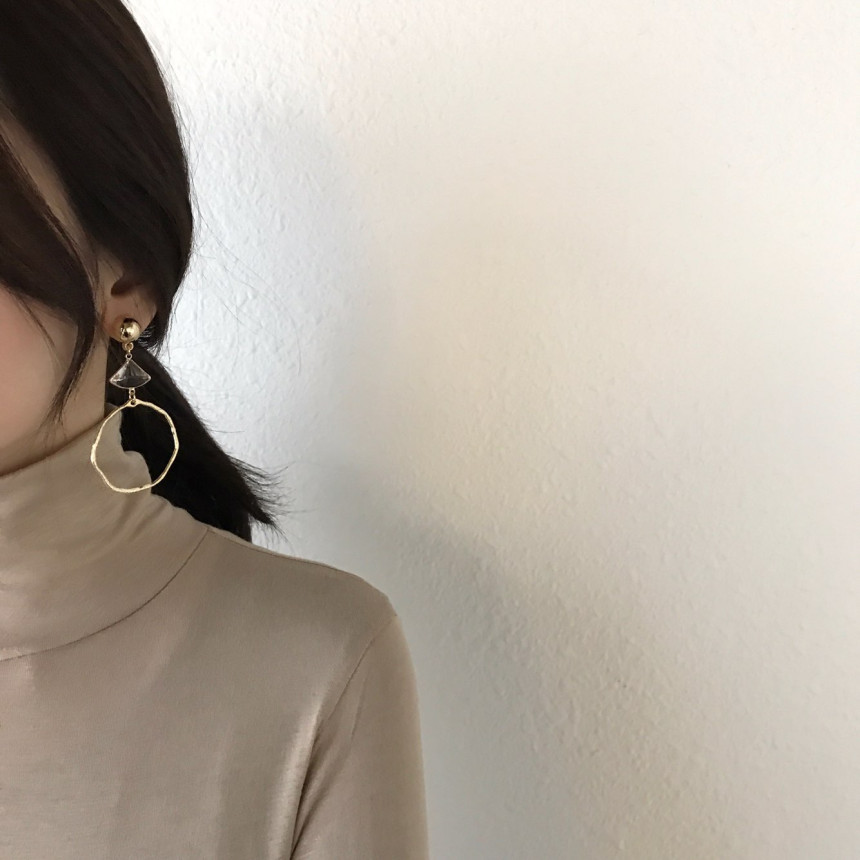 <b><p>Feing gold Unknown Lo Drop Earrs pot Luxurious</p></b><b><p>ペアリング ゴールド オンバル ロドロップピアス ポイント 高級感のあるアクセサリー</p></b><br /><br /><p align='center'>