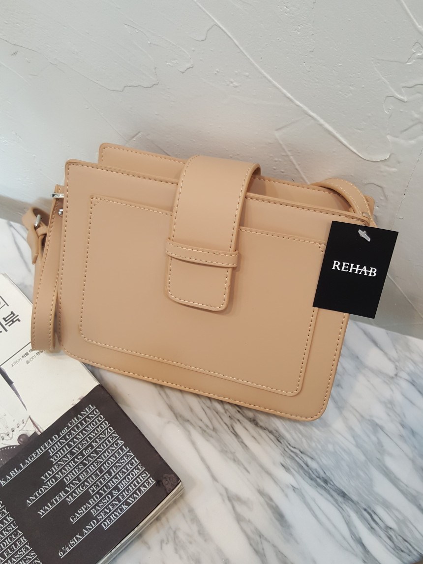 <b><p>Marie Sque Bag</p></b><b><p>マリースクエアバック</p></b><br /><br /><p align='center'>