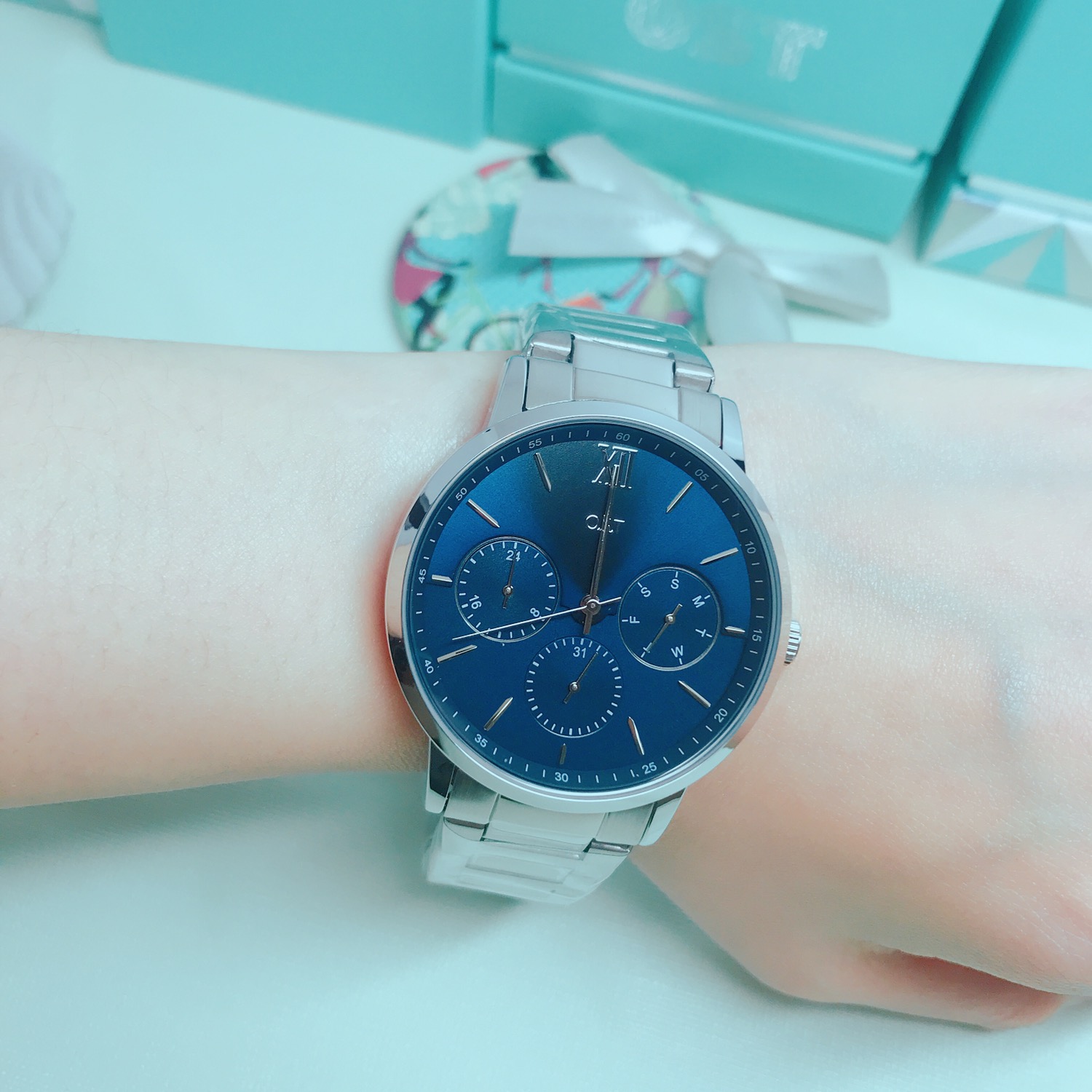 <b><p>OST Parase Couple Metal Watch Navy OTC118205FLS</p></b><b><p>OSTパラダイスカップルメタル時計 ネイビー OTC118205FLS 25T 男</p></b><br /><br /><p align='center'>