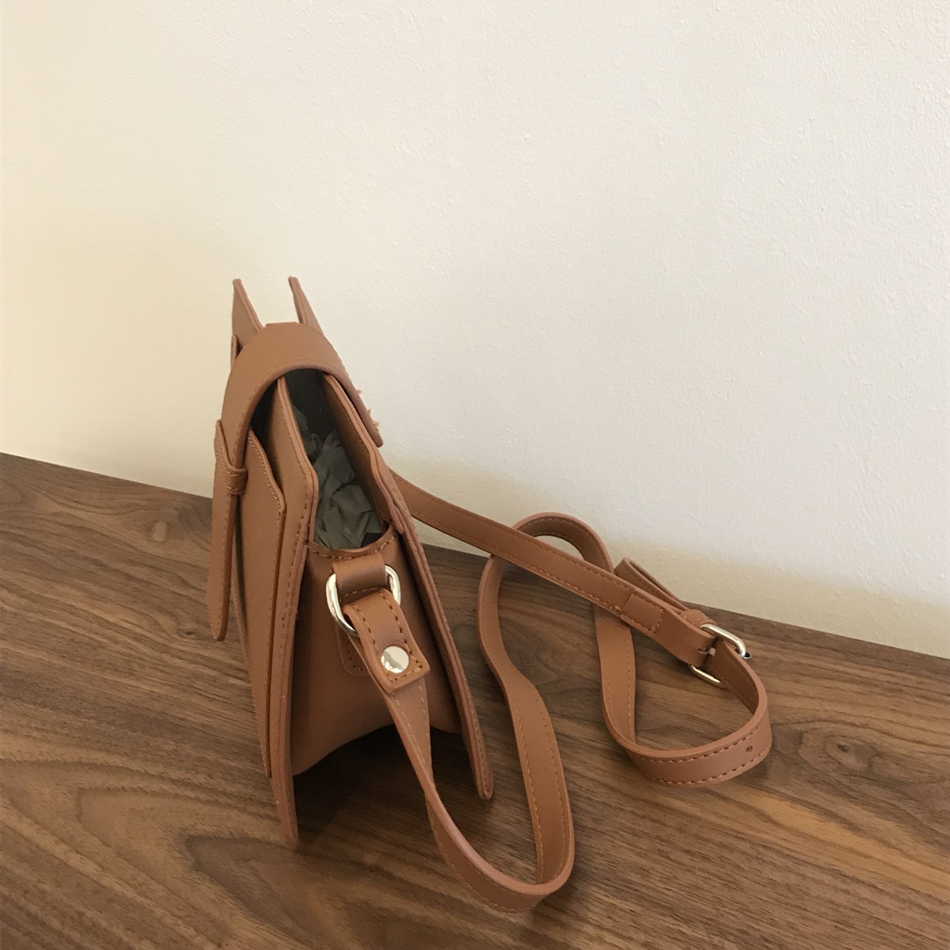 <b><p>Simple shoulder bag Women's 30s Coordination</p></b><b><p>シンプルショルダーバッグの女性のバッグ30代コーディネート、春のファッションデイリーレザー</p></b><br /><br /><p align='center'>