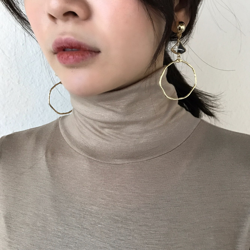 <b><p>Feing gold Unknown Lo Drop Earrs pot Luxurious</p></b><b><p>ペアリング ゴールド オンバル ロドロップピアス ポイント 高級感のあるアクセサリー</p></b><br /><br /><p align='center'>