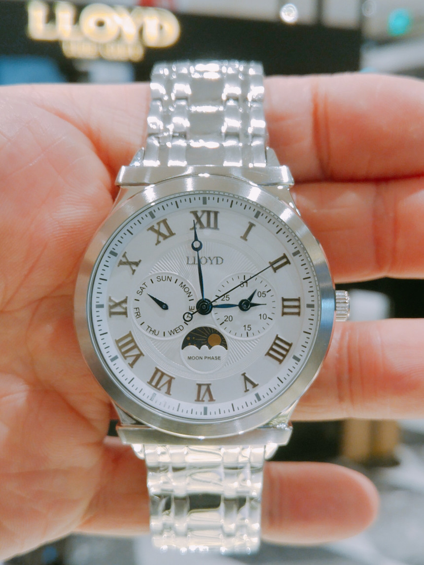 <b><p>Lloyd Moon Phase metal couple cck LL2G17372</p></b><b><p>ロイド ムーンフェイズ メタル カップル 時計 LL2G17372 1M2 女性</p></b><br /><br /><p align='center'>