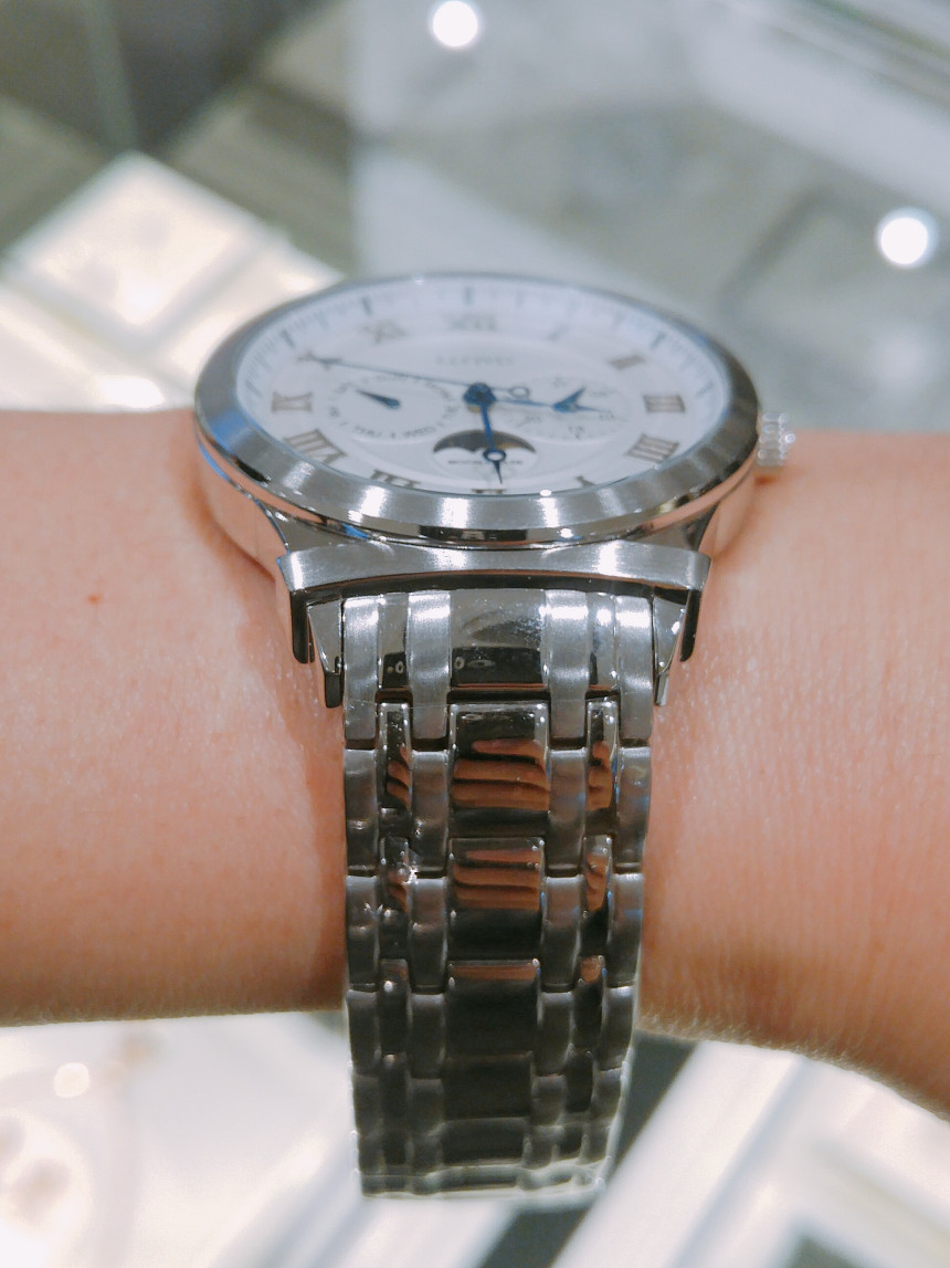 <b><p>Lloyd Moon Phase metal couple cck LL2G17372</p></b><b><p>ロイド ムーンフェイズ メタル カップル 時計 LL2G17372 1M2 女性</p></b><br /><br /><p align='center'>