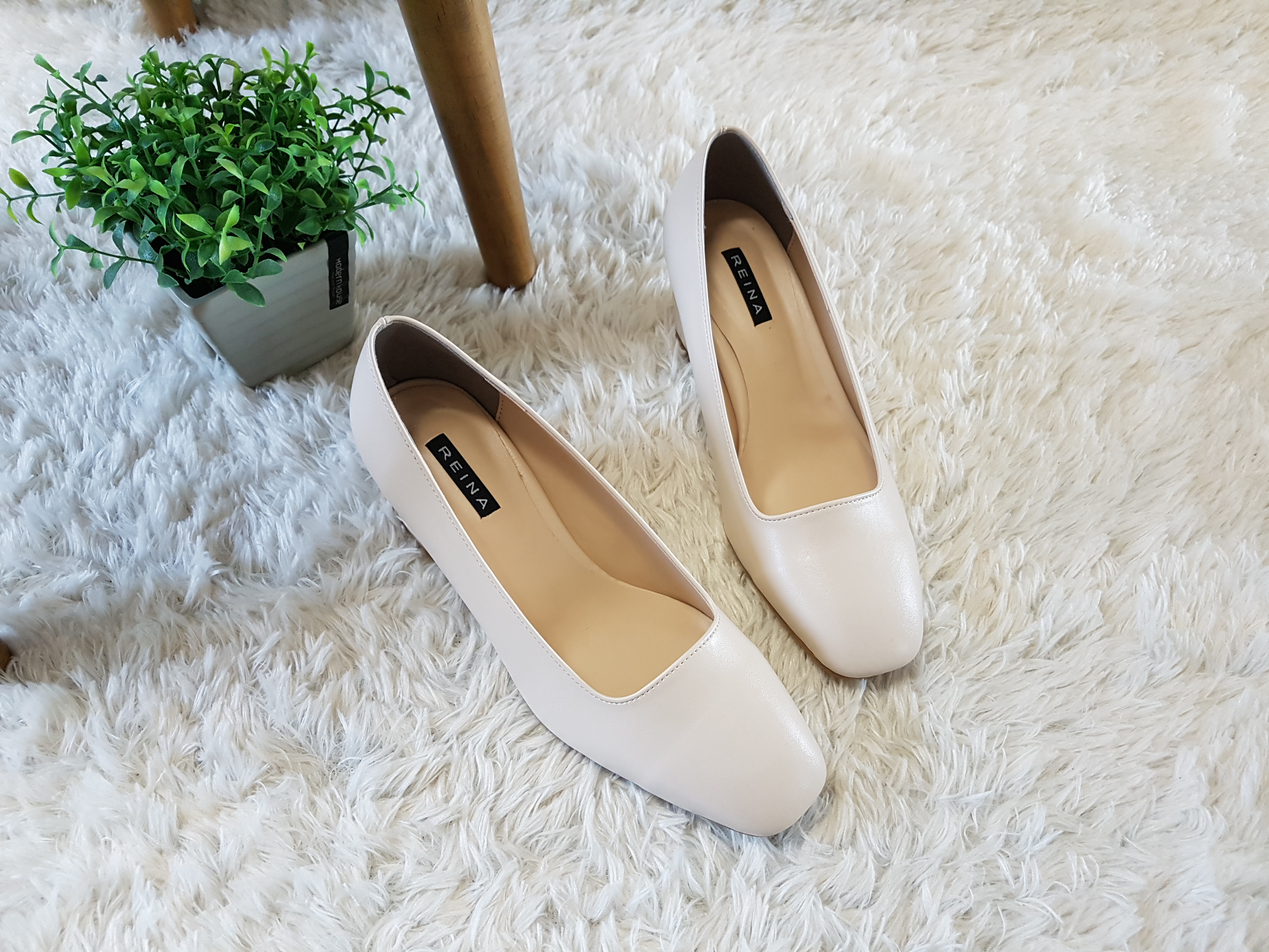 <b><p>Korean slim Squa nose Middle Hill pump 5cm</p></b><b><p>韓国語 スリム 正方形の鼻 ミドルヒール パンプス 5cm 3col 女性 靴 スクエア</p></b><br /><br /><p align='center'>