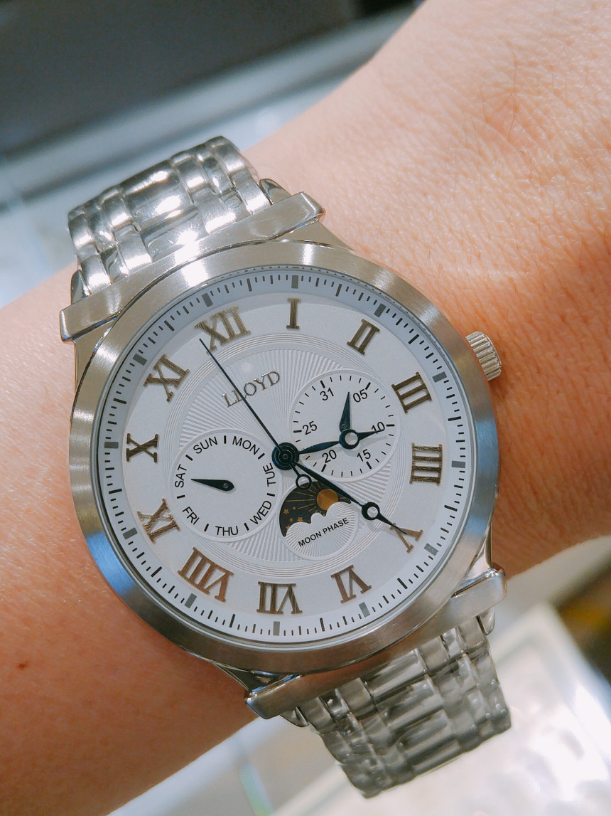 <b><p>Lloyd Moon Phase metal couple cck LL2G17372</p></b><b><p>ロイド ムーンフェイズ メタル カップル 時計 LL2G17372 1M2 女性</p></b><br /><br /><p align='center'>