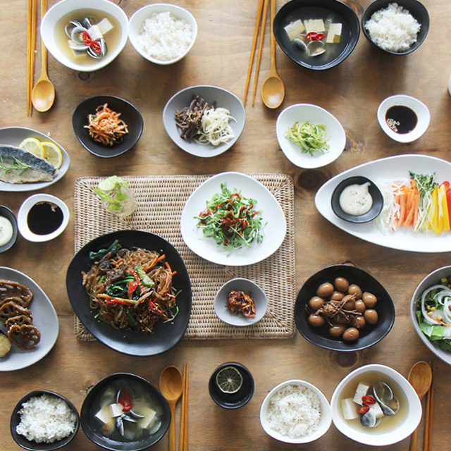 모던 화이트 블랙 그레이 4인 24P 그릇세트