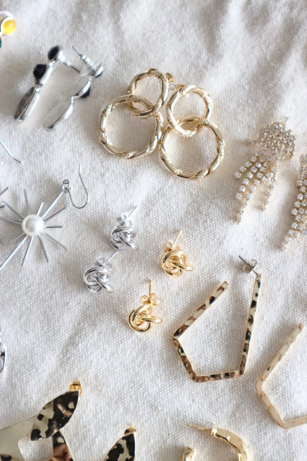 <b><p>unique Rhombus Earring Refresh coordation</p></b><b><p>ユニーク 菱形イヤリングC さわやかなコーディネート キュなアイテム 友人が尋ねる</p></b><br /><br /><p align='center'>