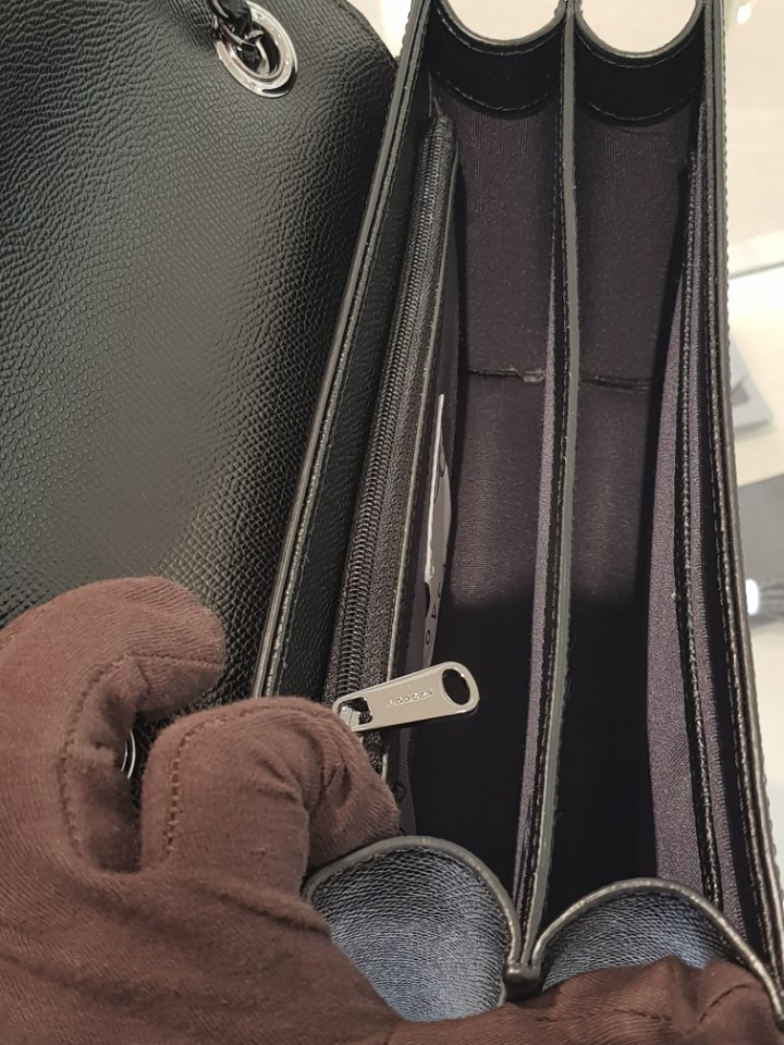 <b><p>LoveCat on Basic 8 Mini Cross LHF2S300 Co.,</p></b><b><p>ロブケトたベーシック8ミニクロスバックLHF2S300有限洗練されたエレガントなトレンドのホットアイ</p></b><br /><br /><p align='center'>