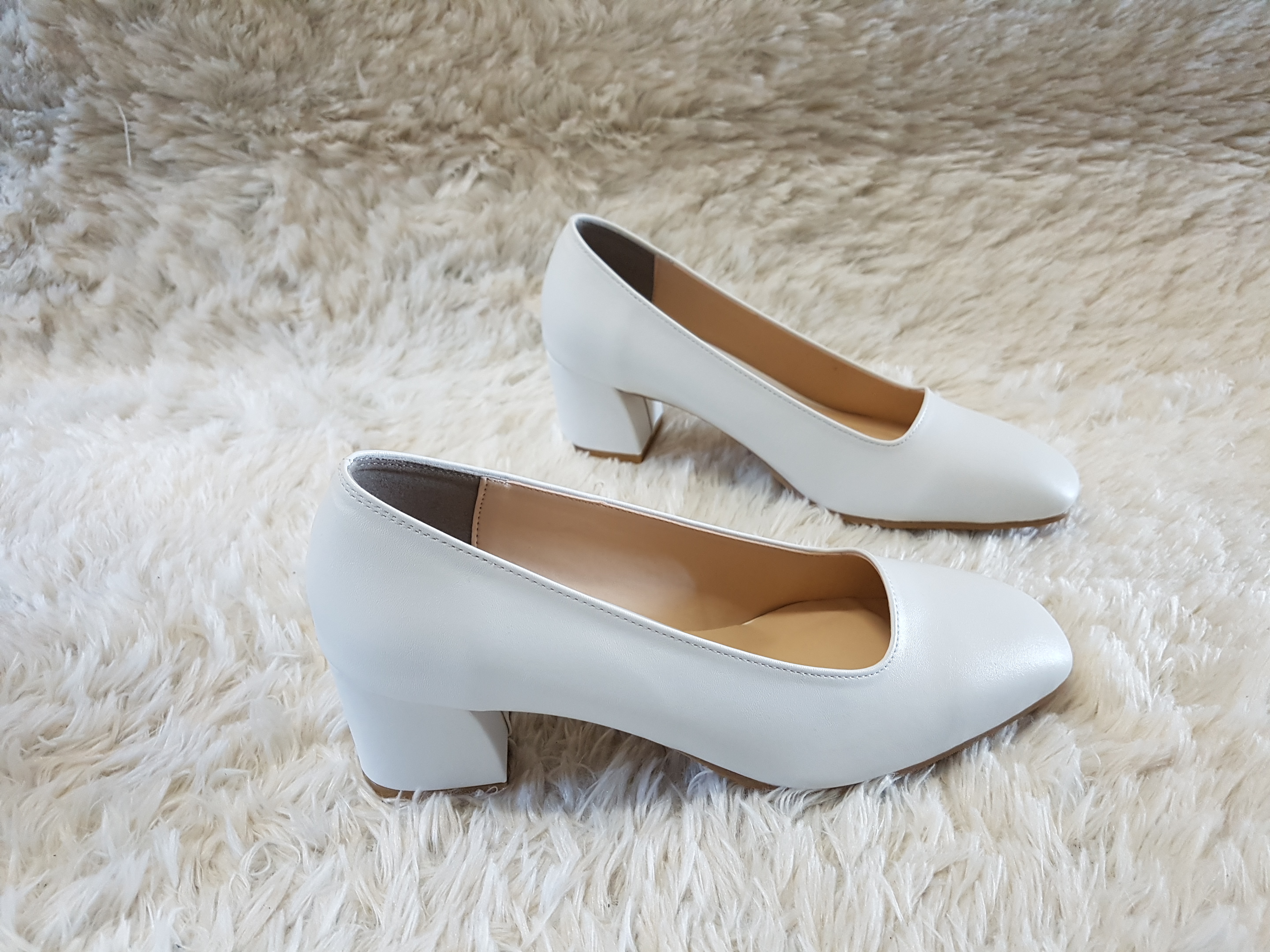 <b><p>Korean slim Squa nose Middle Hill pump 5cm</p></b><b><p>韓国語 スリム 正方形の鼻 ミドルヒール パンプス 5cm 3col 女性 靴 スクエア</p></b><br /><br /><p align='center'>