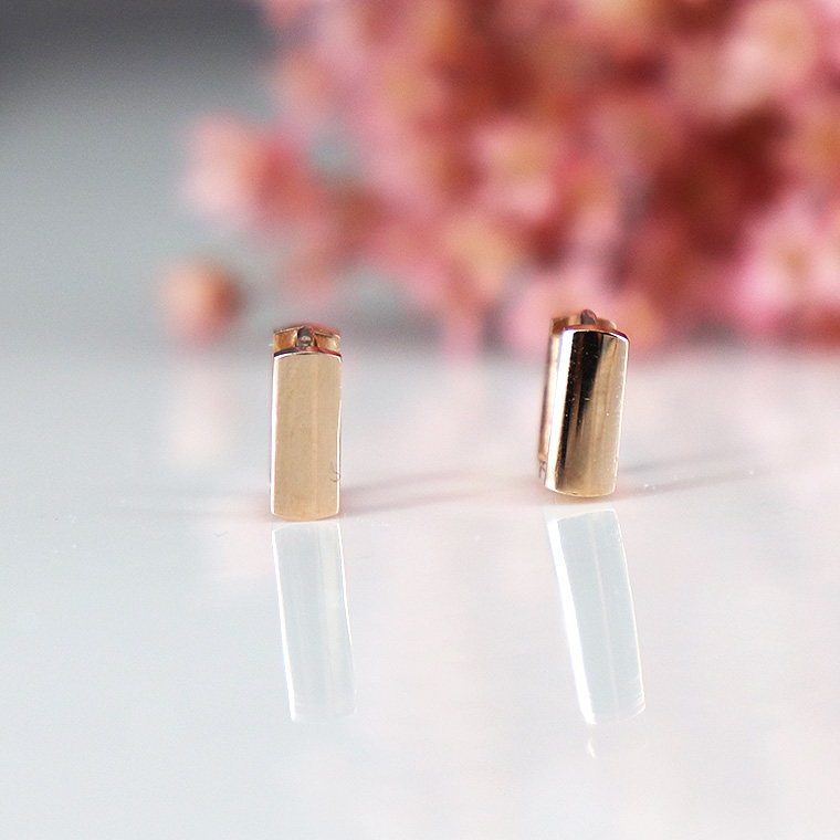 <b><p>14k mini round square One tch erg daily Aft</p></b><b><p>14k ミニ ラウンド 正方形 ワンタッチ イヤリング デイリー 耳突き抜け南湖</p></b><br /><br /><p align='center'>