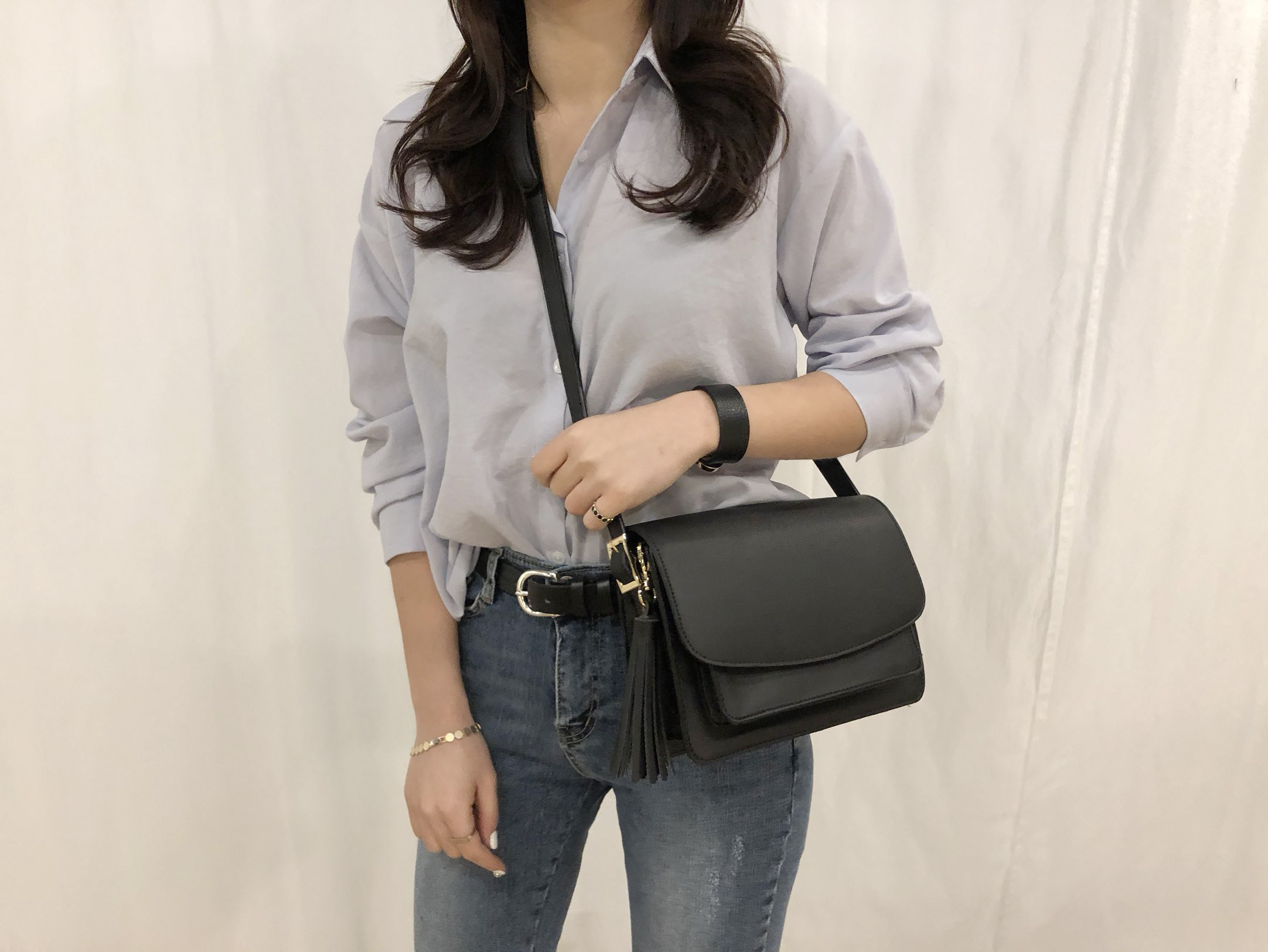 <b><p>Tessel Shoulder Bag</p></b><b><p>タッセルショルダーバッグ</p></b><br /><br /><p align='center'>