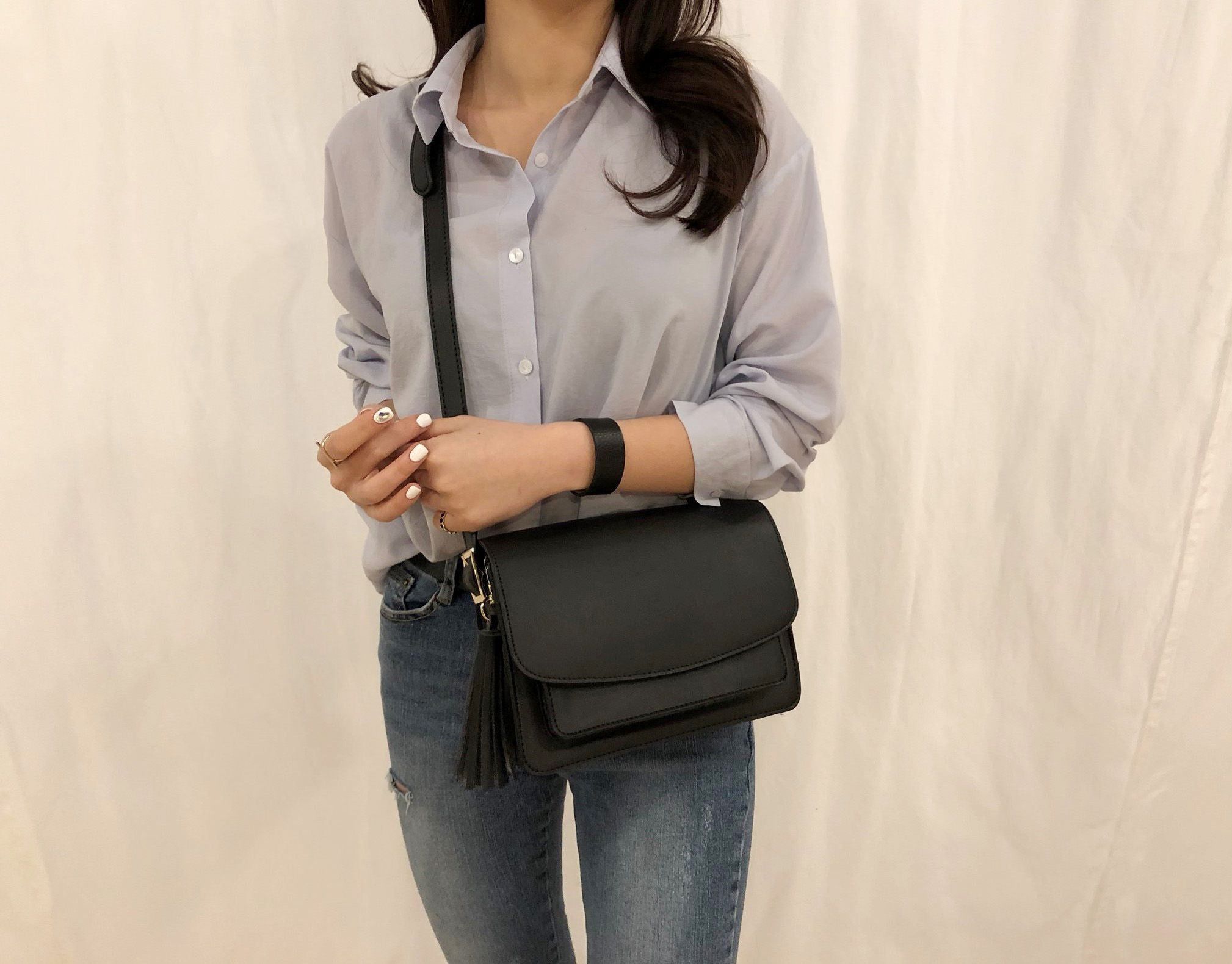 <b><p>Tessel Shoulder Bag</p></b><b><p>タッセルショルダーバッグ</p></b><br /><br /><p align='center'>