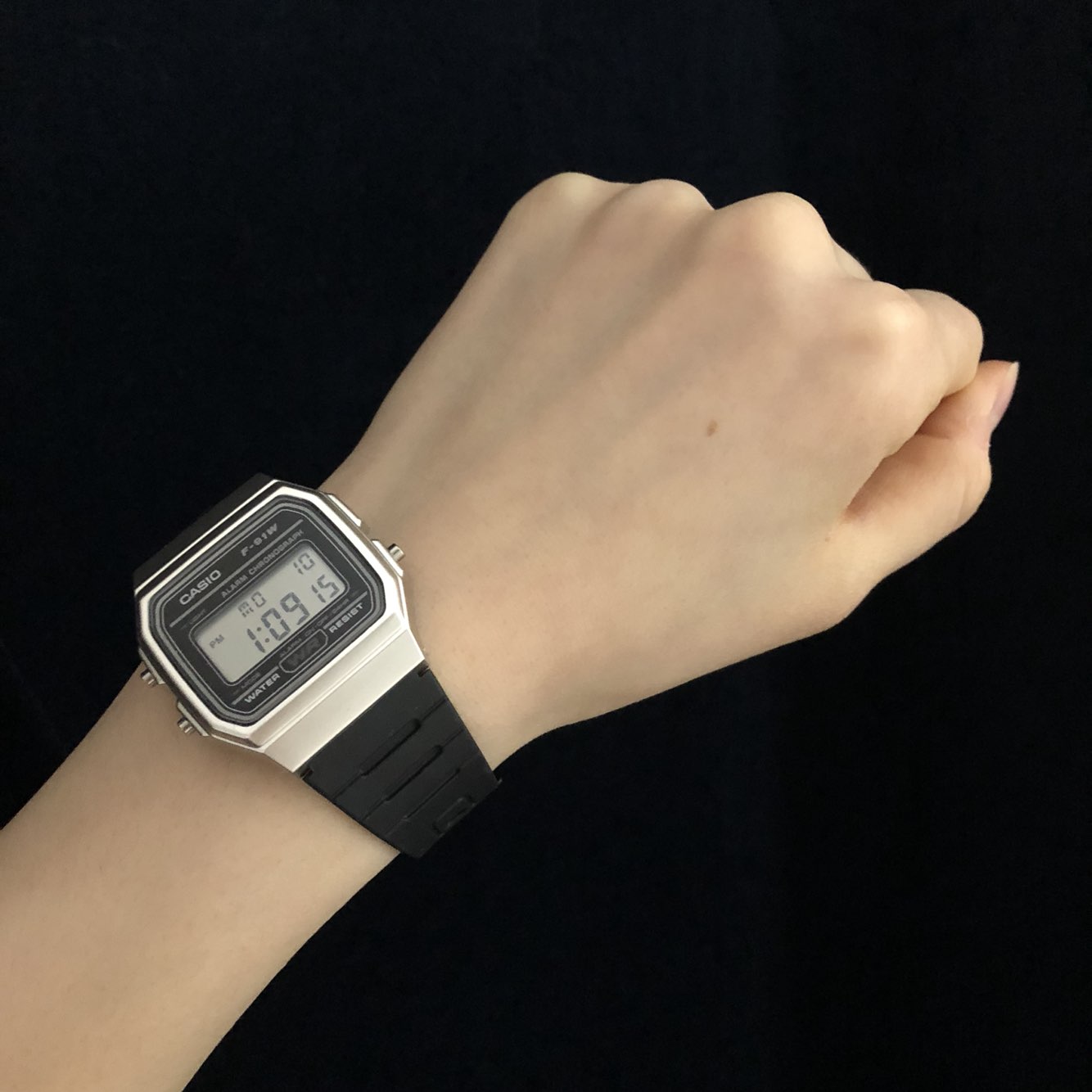 <b><p>Unisex Casio electroc watch 2color Coup items</p></b><b><p>ユニセックス カシオ電子時計 2色 カップルアイテム デイリー おおティディ 20代の男性コーネート</p></b><br /><br /><p align='center'>