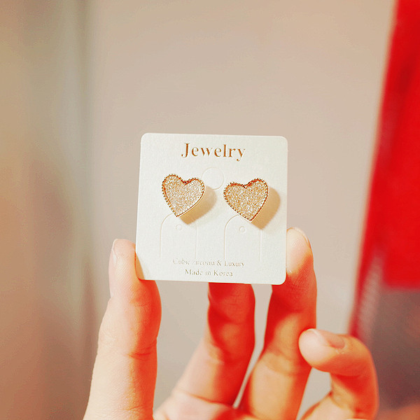 <b><p>Spring full simple heart</p></b><b><p>春いっぱい シンプル ハート イヤリング</p></b><br /><br /><p align='center'>