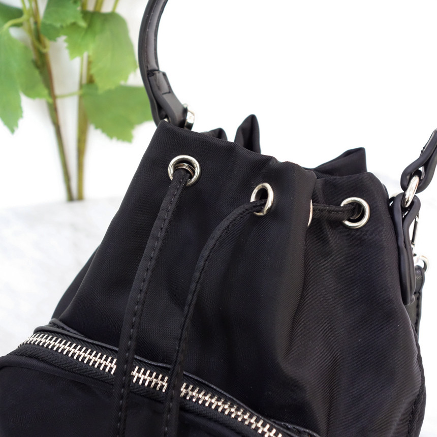 <b><p>Front pocket Mini bu bag Instute fashi Ey</p></b><b><p>フロントポケットミニバケットバッグインスタファッション簡単イーカジュアルショーポベク簡単バッグ可愛ら</p></b><br /><br /><p align='center'>