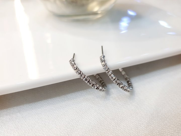 <b><p>Cubic Bng earrs populity</p></b><b><p>キュービック ブリンブリン グピアス イヤグ 人気 パーティー</p></b><br /><br /><p align='center'>