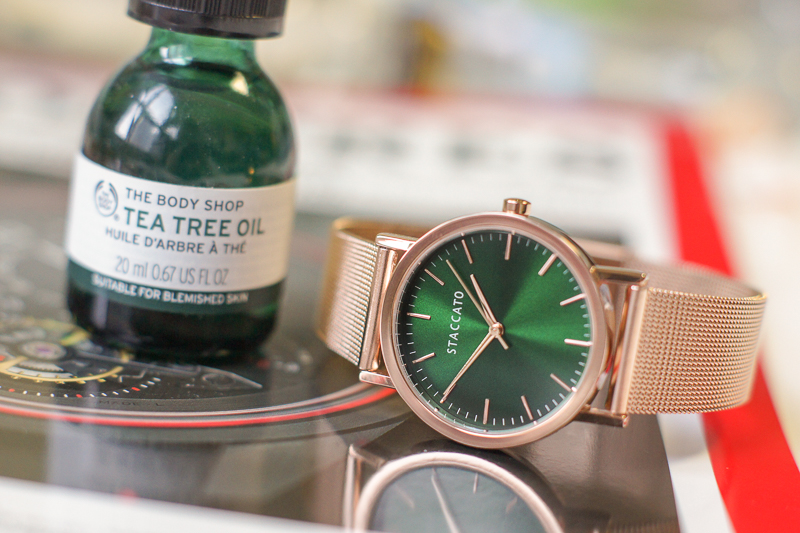 <b><p>Staccato ST1591R man steal clock wri 20's</p></b><b><p>スタッカート ST1591R 男 スチール 時計 手首 20代 お好み狙撃 高級感のある雰囲気</p></b><br /><br /><p align='center'>