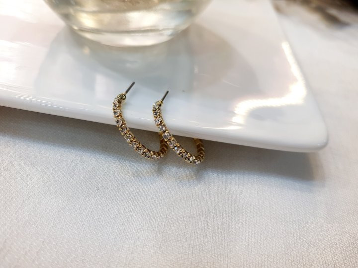 <b><p>Cubic Bng earrs populity</p></b><b><p>キュービック ブリンブリン グピアス イヤグ 人気 パーティー</p></b><br /><br /><p align='center'>