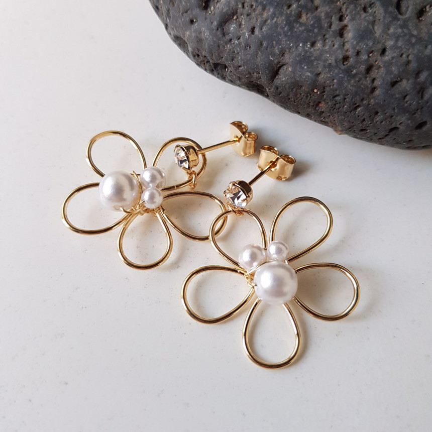 <b><p>Ant Flower line Pearl Drop Ergs smy pit Unique</p></b><b><p>アンセン フラワーライン 真珠 ドロップイヤリング フリフリピット ユニークな感性ムード</p></b><br /><br /><p align='center'>