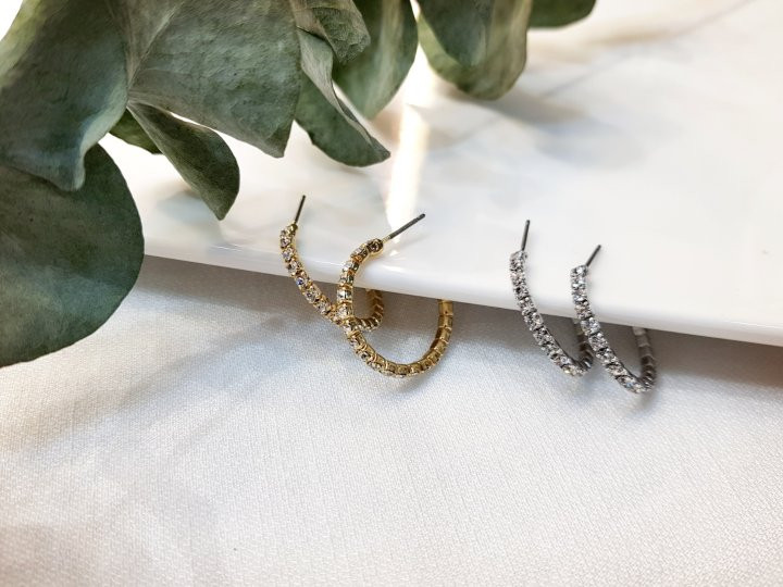 <b><p>Cubic Bng earrs populity</p></b><b><p>キュービック ブリンブリン グピアス イヤグ 人気 パーティー</p></b><br /><br /><p align='center'>