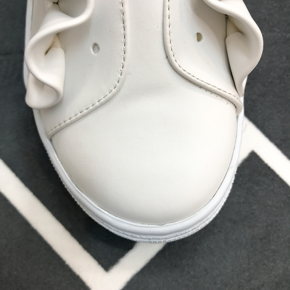 <b><p>Mourning Korean Islet Frill Slip-on Lovely</p></b><b><p>無排 韓国語 アイレット フリル スリップオン ラブリーな 洗練され見える 女子大生デイルック</p></b><br /><br /><p align='center'>