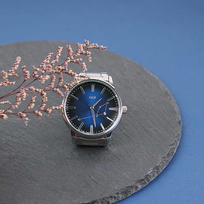 <b><p>OST Dolphin Couple metal watch student Woman</p></b><b><p>OST イルカ桁 カップルメタル時計 学生 女性 男性 10代 2ギフト</p></b><br /><br /><p align='center'>