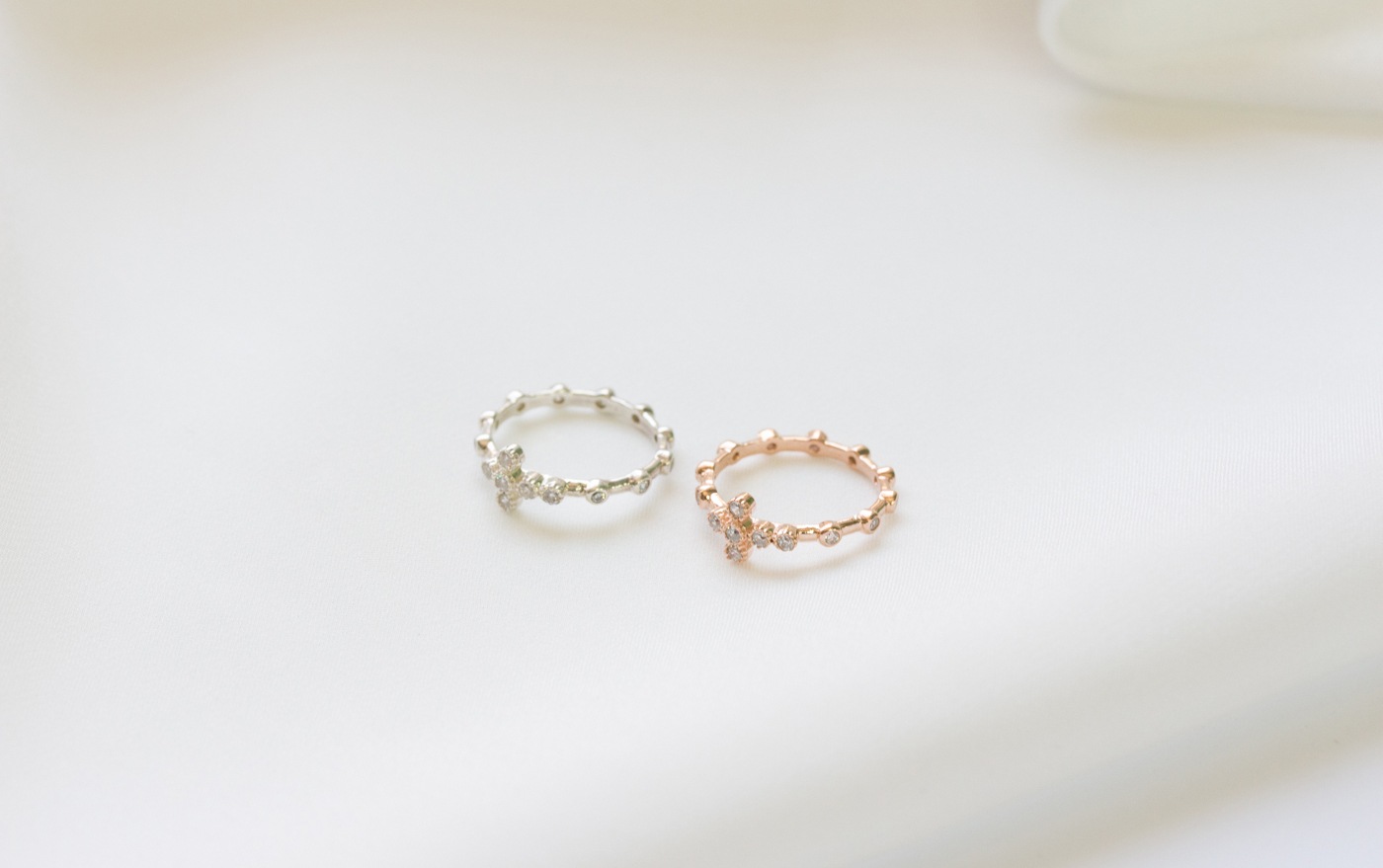 <b><p>Bold The Cross Rary ring silver925 3cor Cathic</p></b><b><p>ボールド クロス はロザリオリング シルバー925 3色 カトリック 物 大聖堂</p></b><br /><br /><p align='center'>