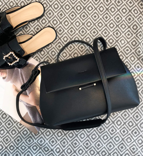 <b><p>Simple 2way Square Shoulder Bag 3color Two</p></b><b><p>シンプル2wayスクエアショルダーバッグ3colorツーウェイバック女性トートバッグハンドバッグミニ</p></b><br /><br /><p align='center'>