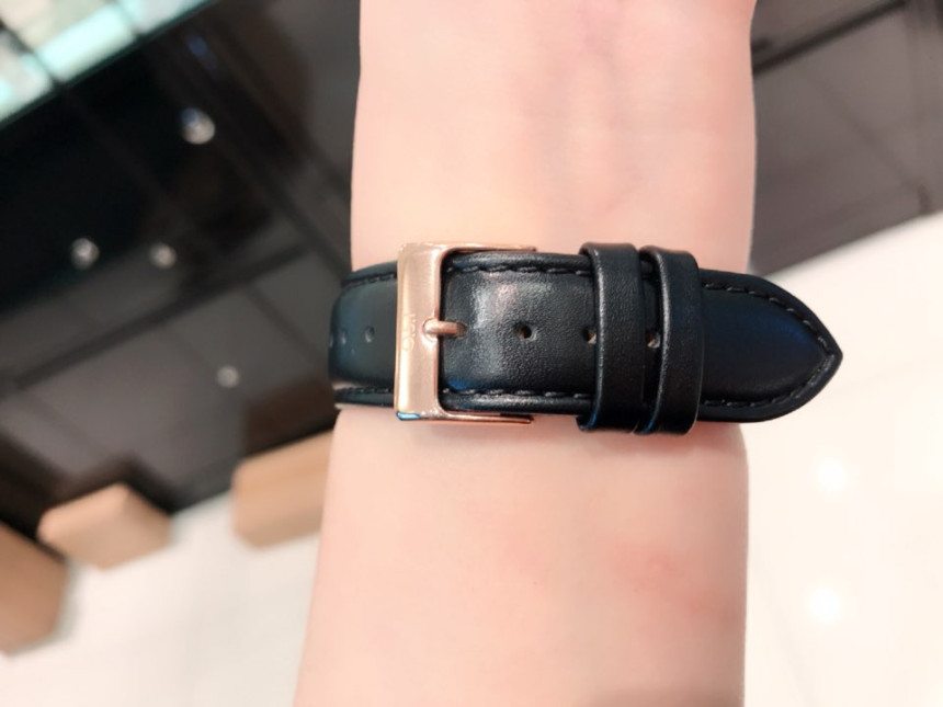 <b><p>OST Black Stopper Couple Watch OTC118207FPB</p></b><b><p>OST ブラックモムムンフェイズカップル時計 OTC118207FPB 27 あちこちマッチ可能</p></b><br /><br /><p align='center'>