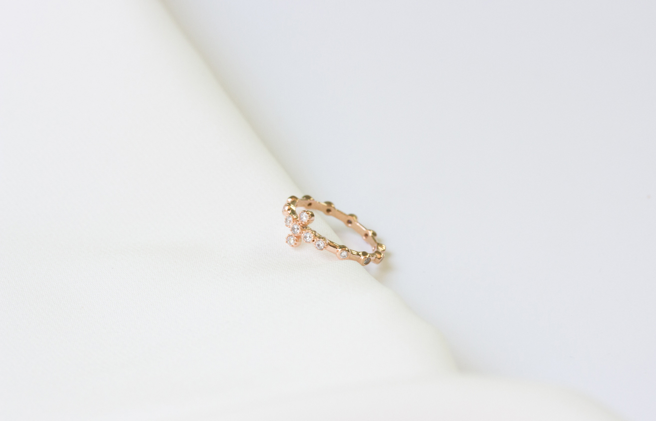 <b><p>Bold The Cross Rary ring silver925 3cor Cathic</p></b><b><p>ボールド クロス はロザリオリング シルバー925 3色 カトリック 物 大聖堂</p></b><br /><br /><p align='center'>