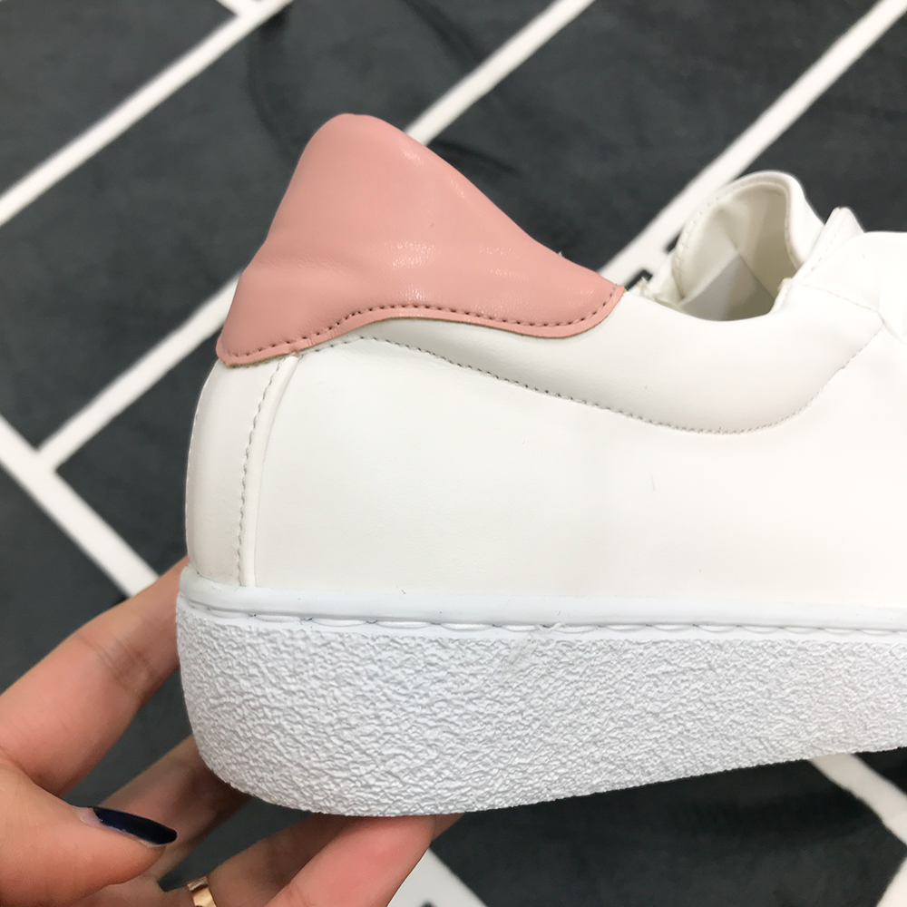 <b><p>Mourning Korean Islet Frill Slip-on Lovely</p></b><b><p>無排 韓国語 アイレット フリル スリップオン ラブリーな 洗練され見える 女子大生デイルック</p></b><br /><br /><p align='center'>