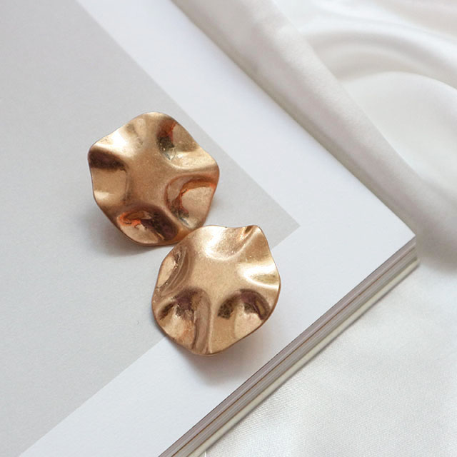 <b><p>1+1 vintage Bold Drop Earrgs 18 species Aique</p></b><b><p>+ ヴィンテージ ボールド ドロップイヤリング 18種 アィーク サル ミニマル</p></b><br /><br /><p align='center'>