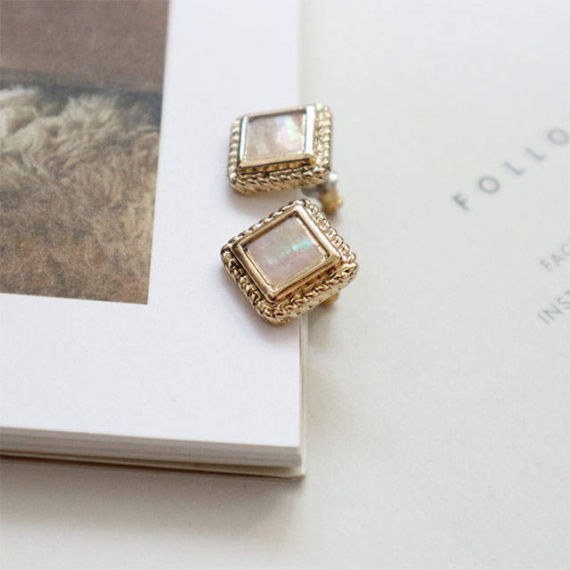 <b><p>1+1 vintage Bold Drop Earrgs 18 species Aique</p></b><b><p>+ ヴィンテージ ボールド ドロップイヤリング 18種 アィーク サル ミニマル</p></b><br /><br /><p align='center'>