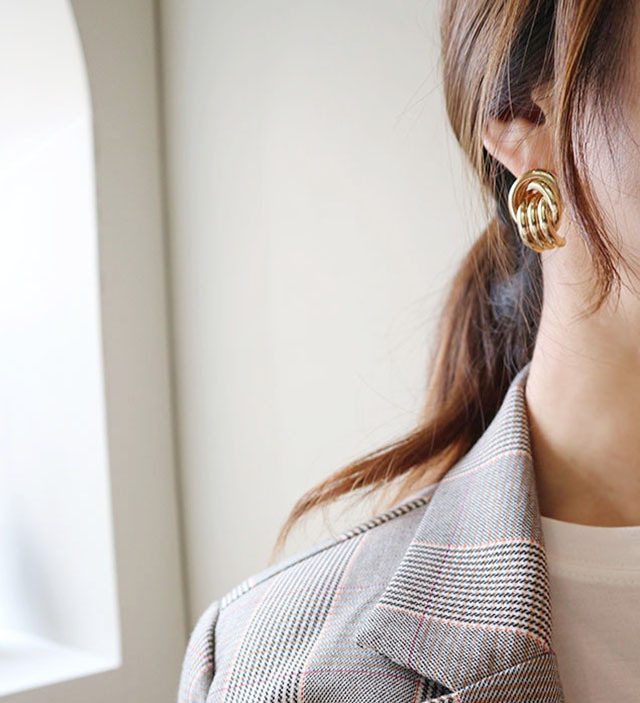 <b><p>1+1 vintage Bold Drop Earrgs 18 species Aique</p></b><b><p>+ ヴィンテージ ボールド ドロップイヤリング 18種 アィーク サル ミニマル</p></b><br /><br /><p align='center'>