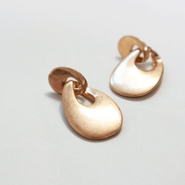 <b><p>1+1 vintage Bold Drop Earrgs 18 species Aique</p></b><b><p>+ ヴィンテージ ボールド ドロップイヤリング 18種 アィーク サル ミニマル</p></b><br /><br /><p align='center'>