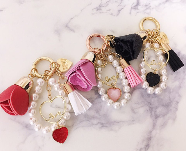 <b><p>Galaxy No Rose Keyring Tasl Ca Color iPhone</p></b><b><p>ギャラクシーノート8ローズバラキーリングタッセルケース3色のiPhone 8のガールフレンドの贈り物</p></b><br /><br /><p align='center'>