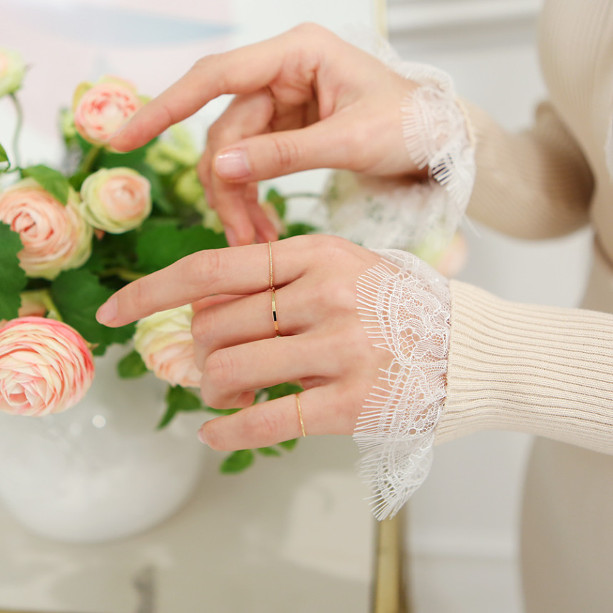 <b><p>Mozen Thread ring Le silver gd set accessory</p></b><b><p>モジェン 糸リング 重ね着 シルバー ゴールド セット アクセサリー デイ 30代の女性</p></b><br /><br /><p align='center'>