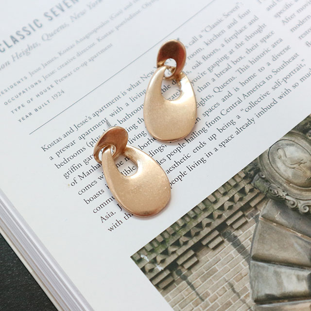 <b><p>1+1 vintage Bold Drop Earrgs 18 species Aique</p></b><b><p>+ ヴィンテージ ボールド ドロップイヤリング 18種 アィーク サル ミニマル</p></b><br /><br /><p align='center'>
