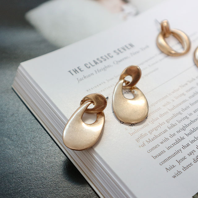 <b><p>1+1 vintage Bold Drop Earrgs 18 species Aique</p></b><b><p>+ ヴィンテージ ボールド ドロップイヤリング 18種 アィーク サル ミニマル</p></b><br /><br /><p align='center'>
