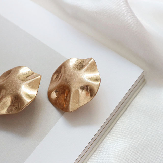 <b><p>1+1 vintage Bold Drop Earrgs 18 species Aique</p></b><b><p>+ ヴィンテージ ボールド ドロップイヤリング 18種 アィーク サル ミニマル</p></b><br /><br /><p align='center'>