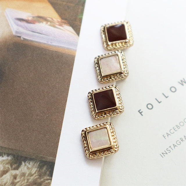 <b><p>1+1 vintage Bold Drop Earrgs 18 species Aique</p></b><b><p>+ ヴィンテージ ボールド ドロップイヤリング 18種 アィーク サル ミニマル</p></b><br /><br /><p align='center'>