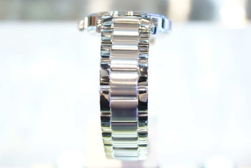 <b><p>Jaspeiro MOONPHASE silver White CG105-16</p></b><b><p>ザースフェーに 月相 シルバー ホワイト CG105-16 一目に入ってくる メタル感</p></b><br /><br /><p align='center'>