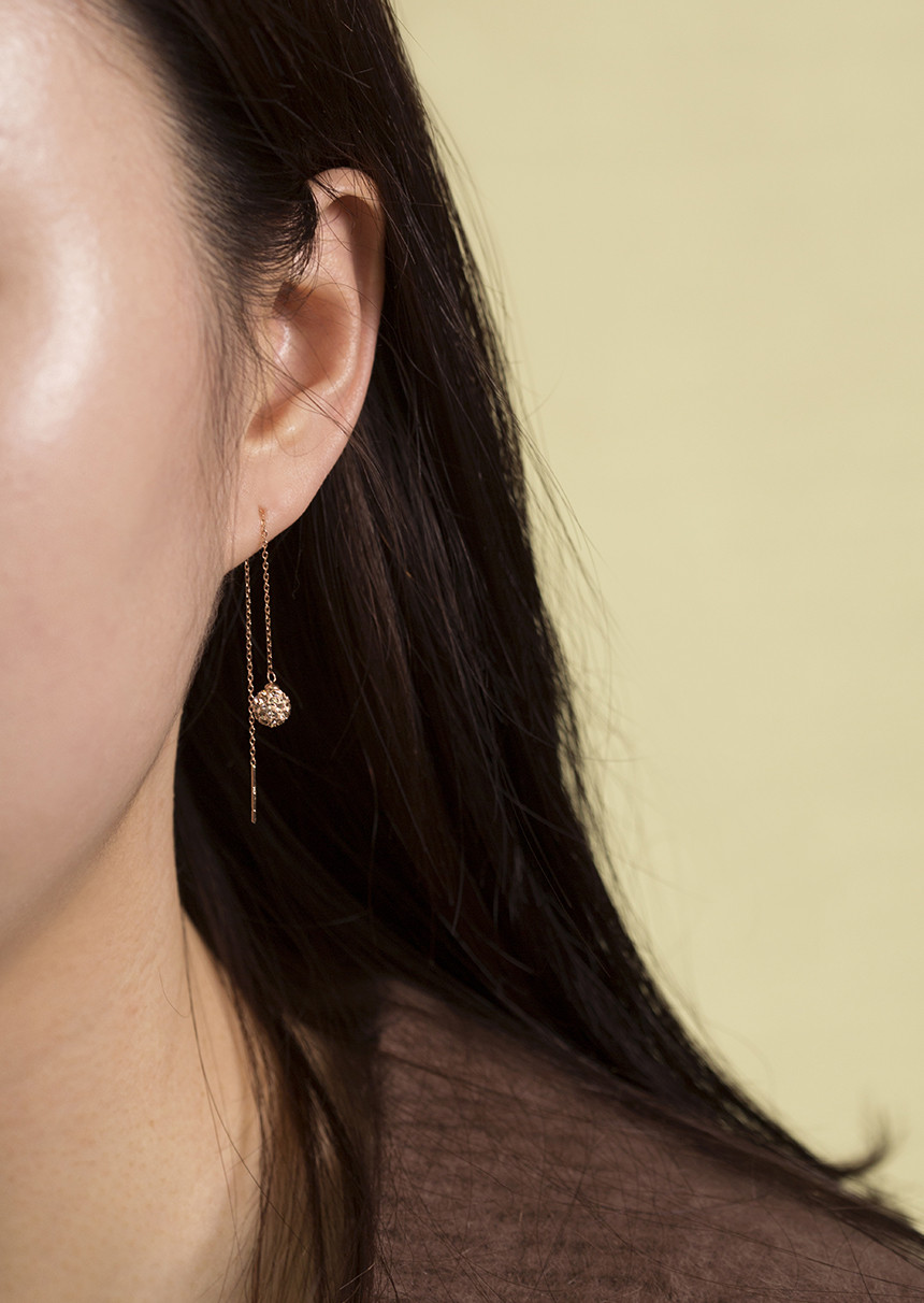 <b><p>sparkle Mirror ball Long Dp Eris 14k gold</p></b><b><p>光沢 ミラーボール ロングドロップピアス 14k金 チェーン きれいな 女性 Kシンプル</p></b><br /><br /><p align='center'>