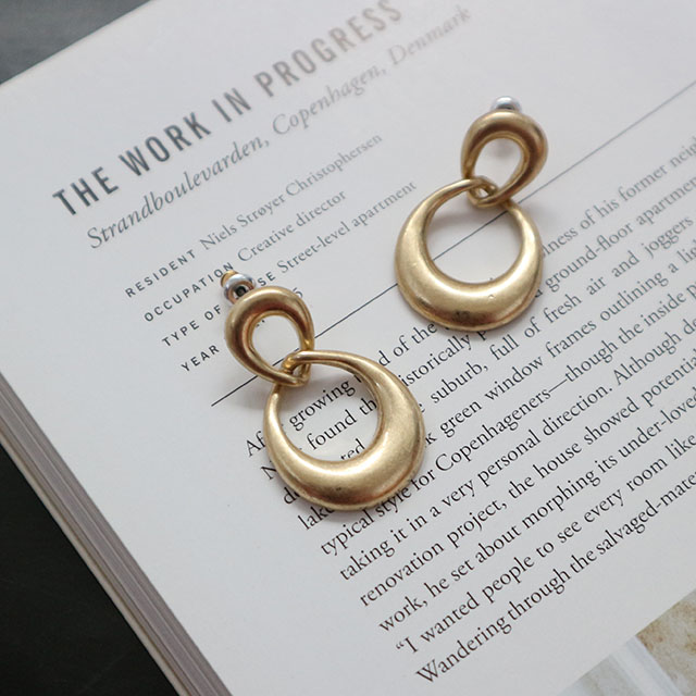 <b><p>1+1 vintage Bold Drop Earrgs 18 species Aique</p></b><b><p>+ ヴィンテージ ボールド ドロップイヤリング 18種 アィーク サル ミニマル</p></b><br /><br /><p align='center'>