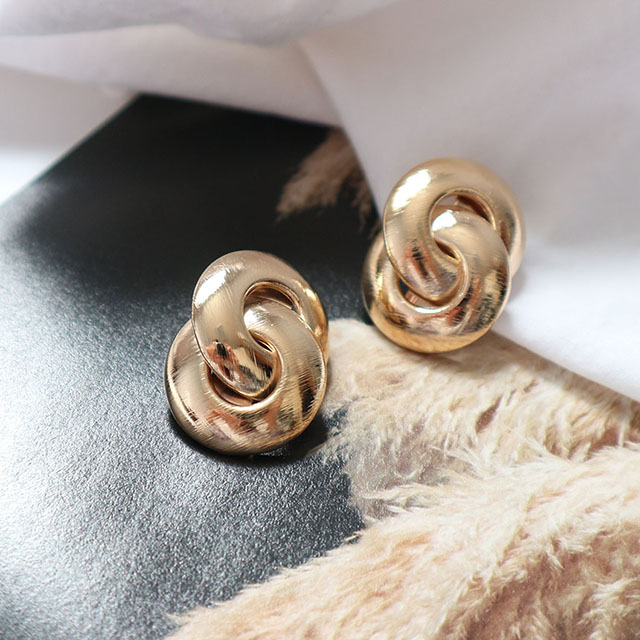 <b><p>1+1 vintage Bold Drop Earrgs 18 species Aique</p></b><b><p>+ ヴィンテージ ボールド ドロップイヤリング 18種 アィーク サル ミニマル</p></b><br /><br /><p align='center'>