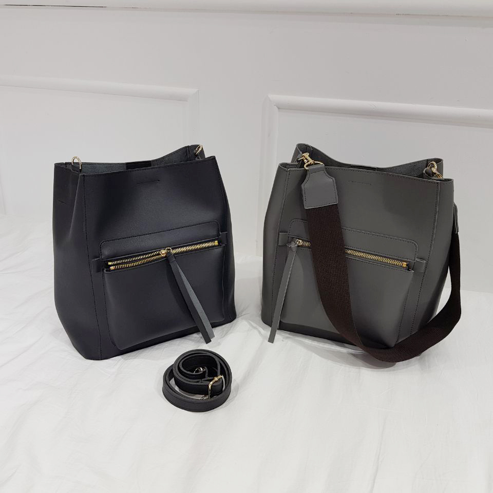 <b><p>Daily zipper pocket should bag color bu Hobo</p></b><b><p>デイリーファスナーポケットショルダーバッグ9色バケットバッグホーボーバッグオススメバッグ20代の女性</p></b><br /><br /><p align='center'>