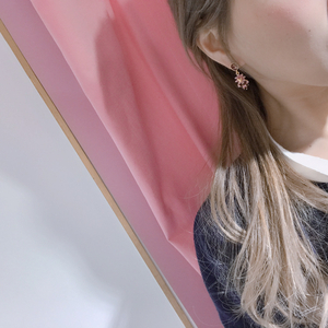 <b><p>Sarr Butterfly Violet eing</p></b><b><p>そろりと 蝶が バイオレット イヤリング</p></b><br /><br /><p align='center'>