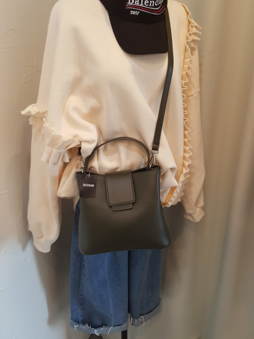 <b><p>Lois back</p></b><b><p>ロイスバック</p></b><br /><br /><p align='center'>